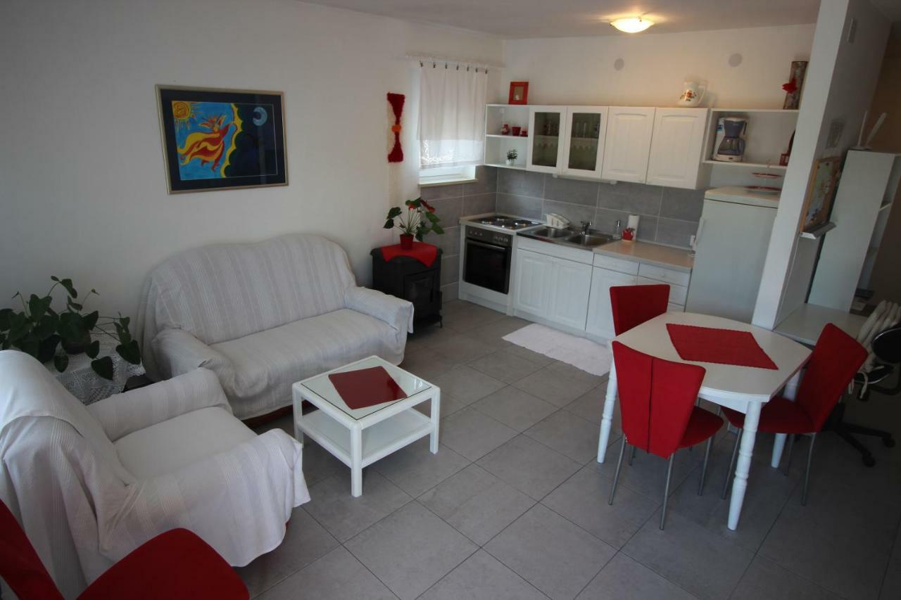Apartment Vanda Novi Vinodolski Exterior photo